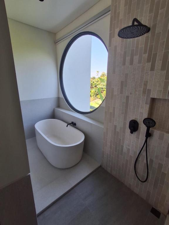 Bathtub and shower